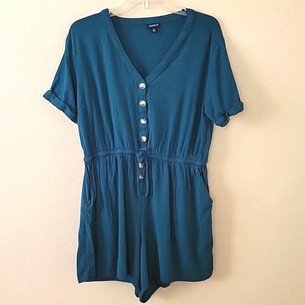 Torrid Dark Green Rayon Slub Button Front Romper  Beach Vacation - Size M/L